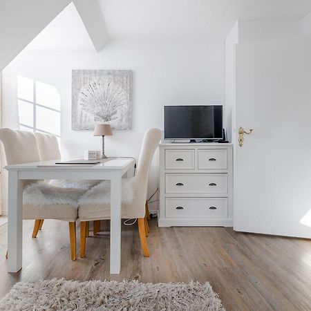 Lister Wind Apartment Luaran gambar